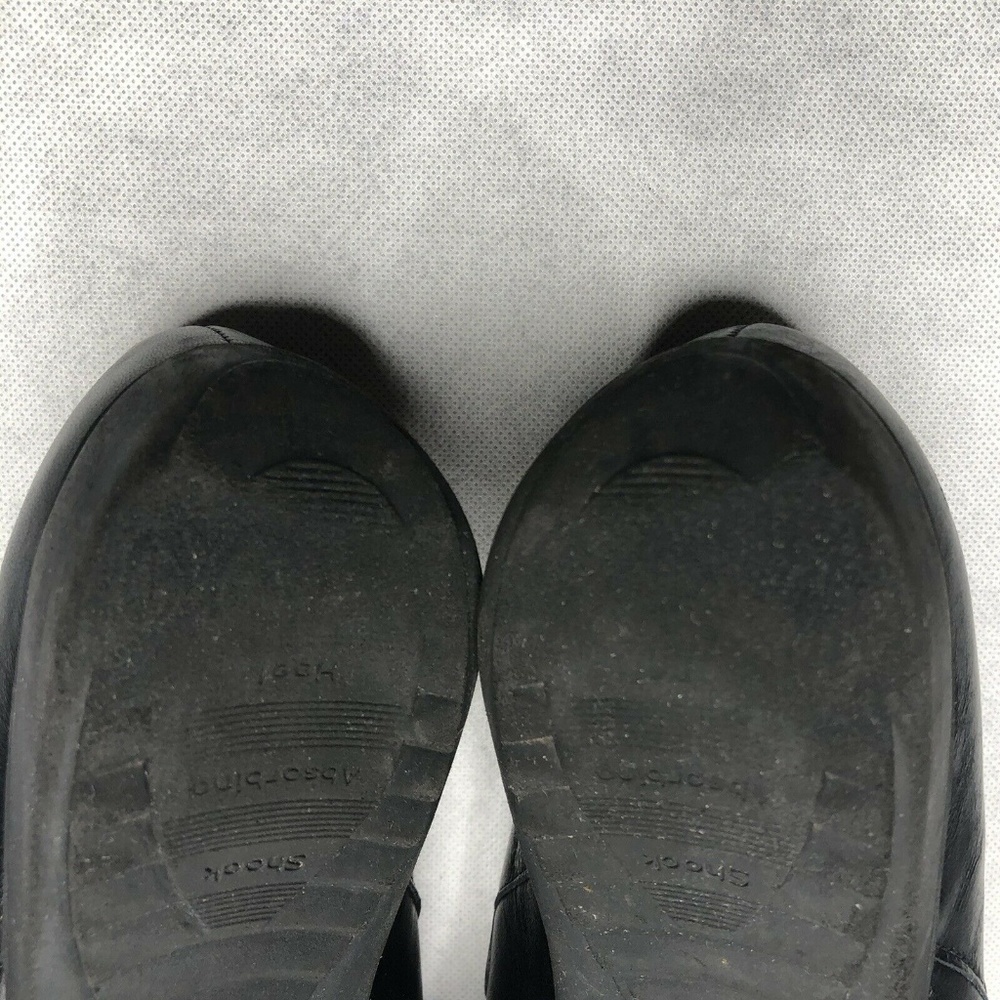 Munro American Slip On Flat Black Leather Button - Picture 8 of 8